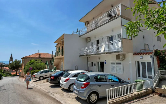 Ana Apartment