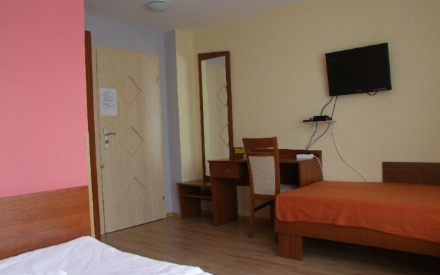 Pokoje Gościnne Warneńczyka 85A
