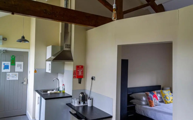 Potbank Aparthotel
