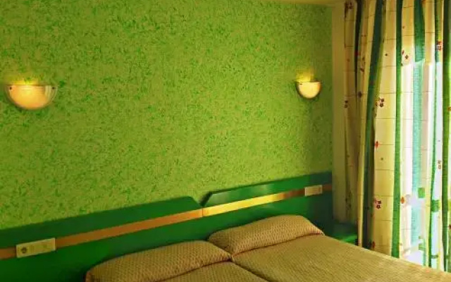 Apartamentos Balcón de Maro