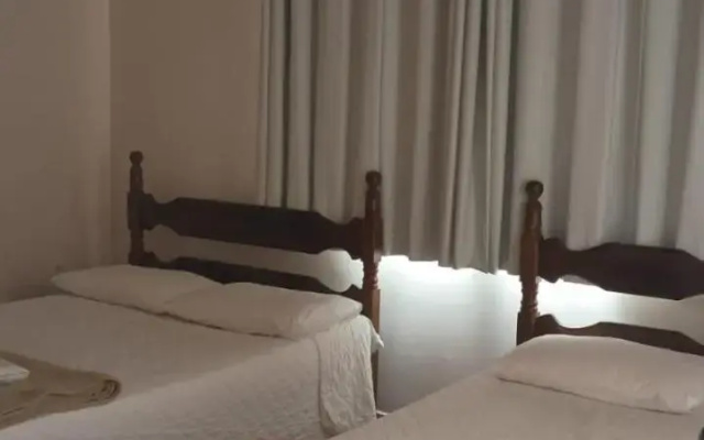 J2 Hotel