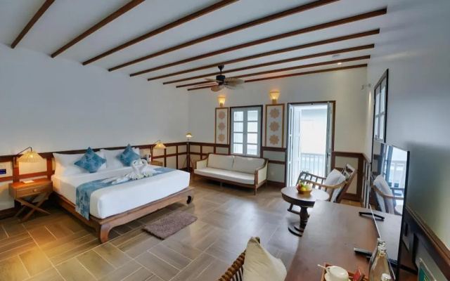 Ban Lao Hotel