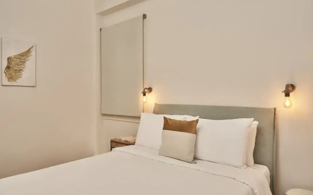 Chic n Bright 3 Bd Apt with Hilton View