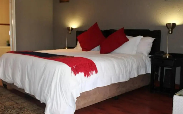 Flamboyant Guest Lodge