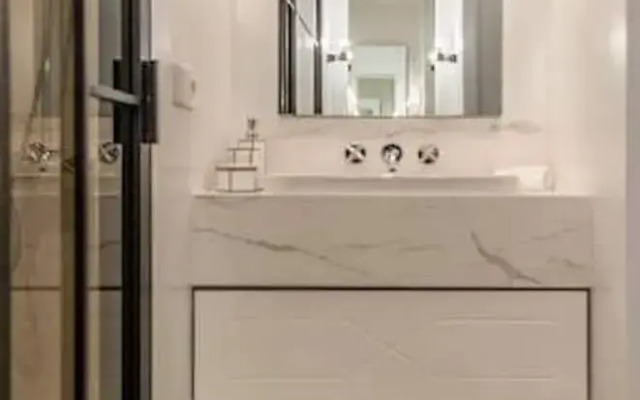 Luxury Apartment for two In Neptuno