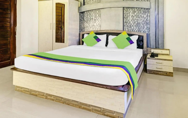 Shalom Indus Residency