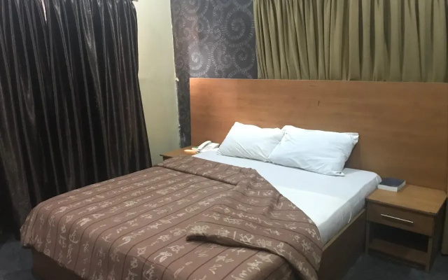 Grand Riviera Suites