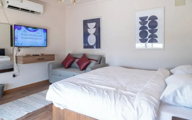 Settle Inn Sodic Eastown Studio