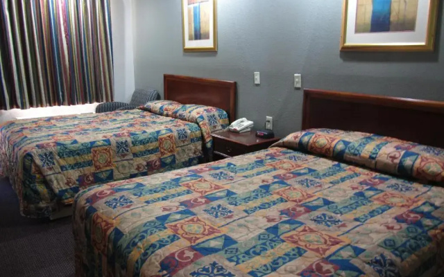 Hallmark Inn and Suites