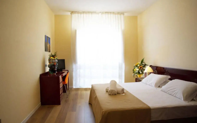 Hotel Kaos