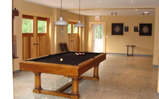 Port Cunnington Lodge Resort