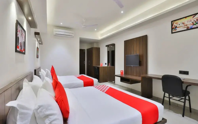 OYO 16604 Hotel Sparsh Inn