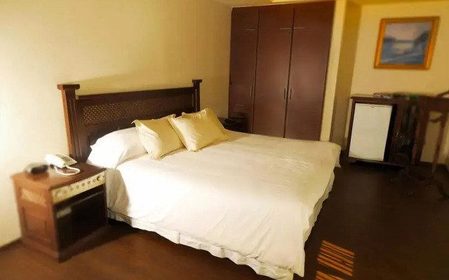 Avanti Hotel & Convention Center