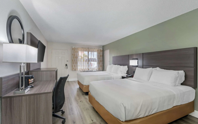Quality Inn & Suites Orlando East - UCF Area