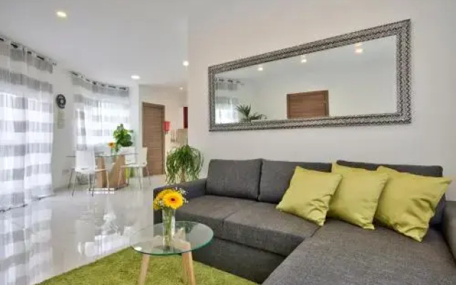 Stanislaus Apartment 4