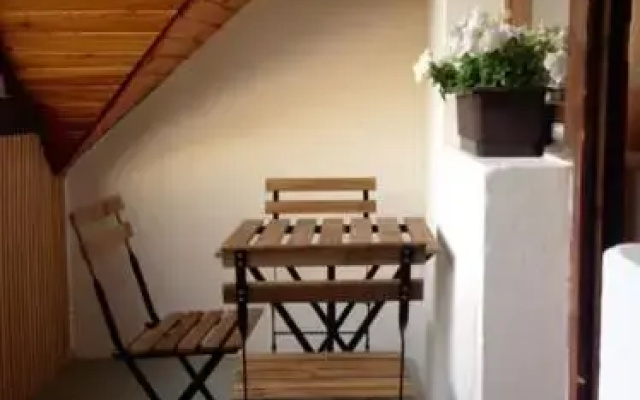 Vár-Lak Apartman