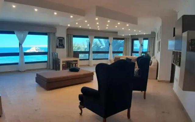 Alia Beach Residence