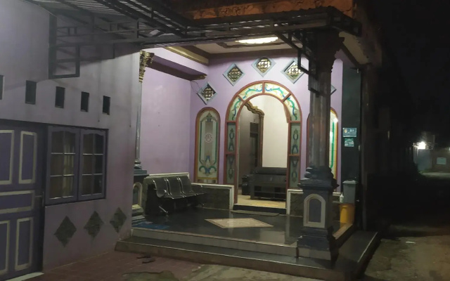 OYO 90430 Penginapan Hdk