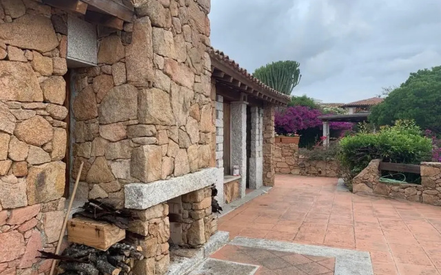 Villa Sleeps 12