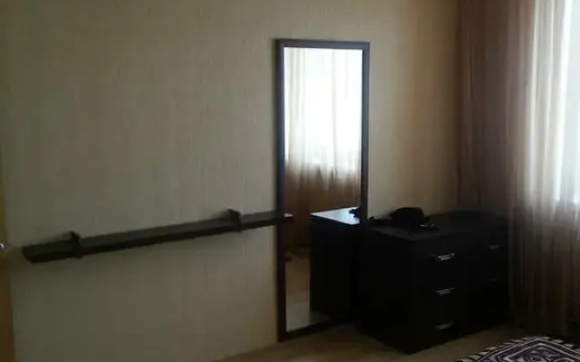 Prospekt Dzerzhinskogo 196 Appartment