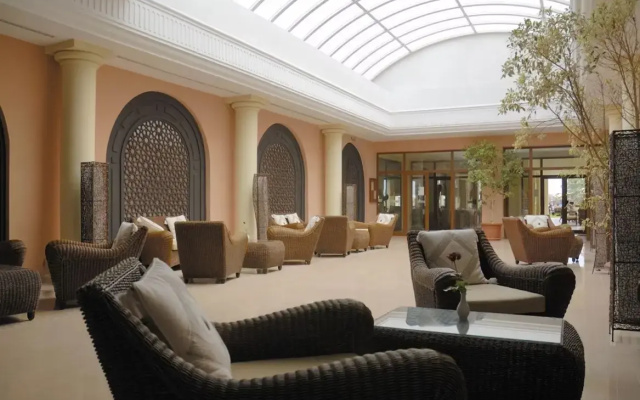 Paradis Palace