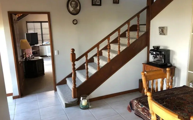 Chartre' Manor Bed & Breakfast