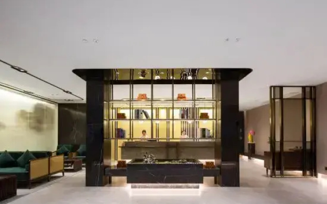 Xianju Skyscraper Atour Hotel