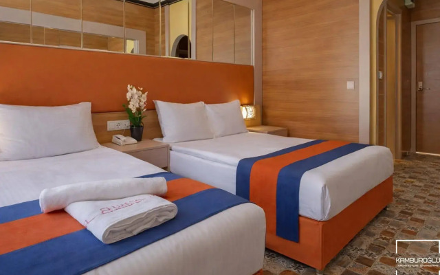 Nova Life Hotel
