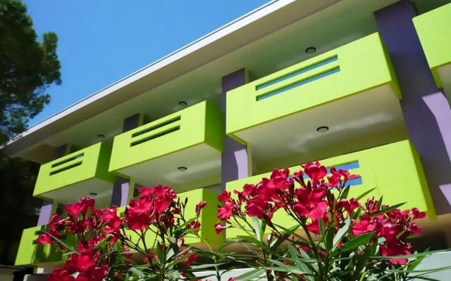 Welcoming Flat With a Large Terrace-beahost