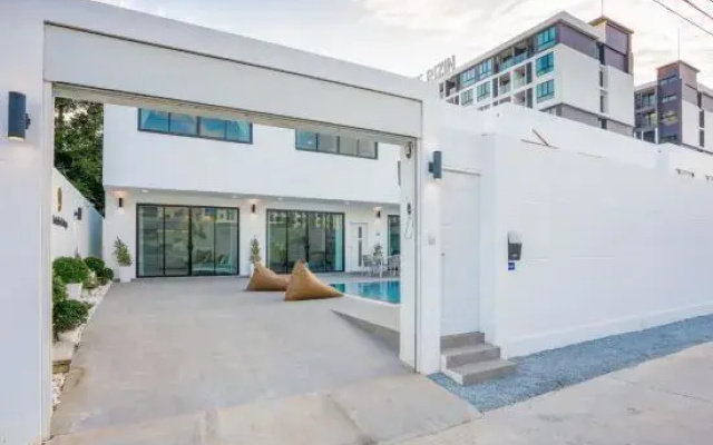 Nine9 Pool Villa Pattaya "3bed" Walking Street 2km