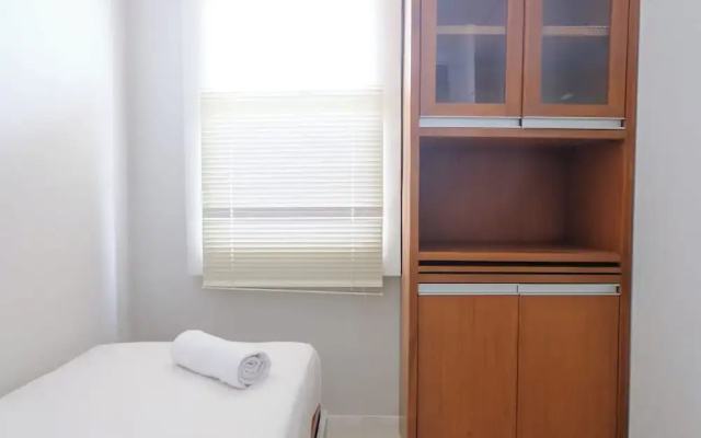 Great Deal 2Br At Apartment Parahyangan Residence