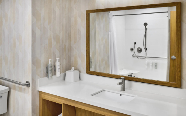Hampton Inn by Hilton Midland West