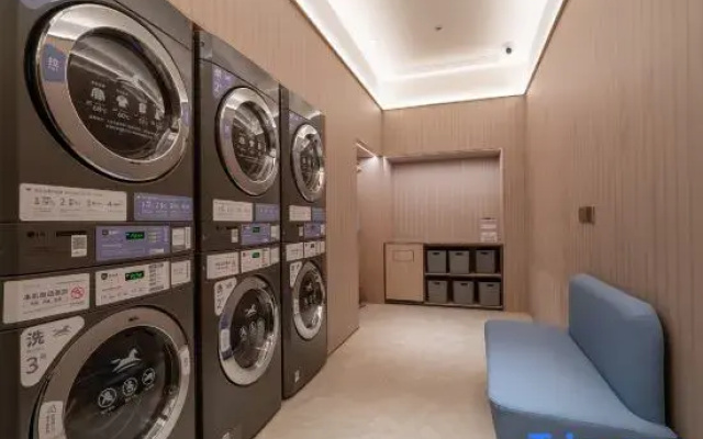 HanTing Hotel (Chengdu East Railway Station Greenland 468)