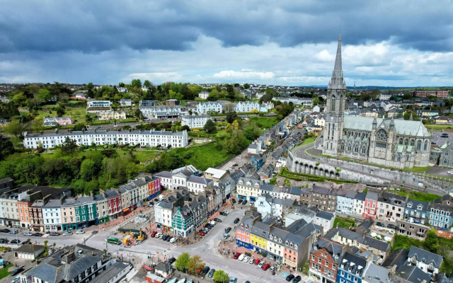 Modern Penthouse Apartment in Cobh Town