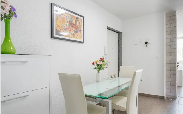 Split City Apartment