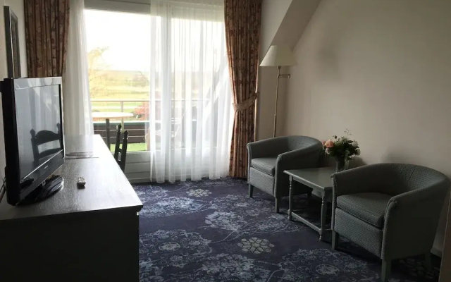 Hotel, Sportsbar & Brasserie Dorhout Mees