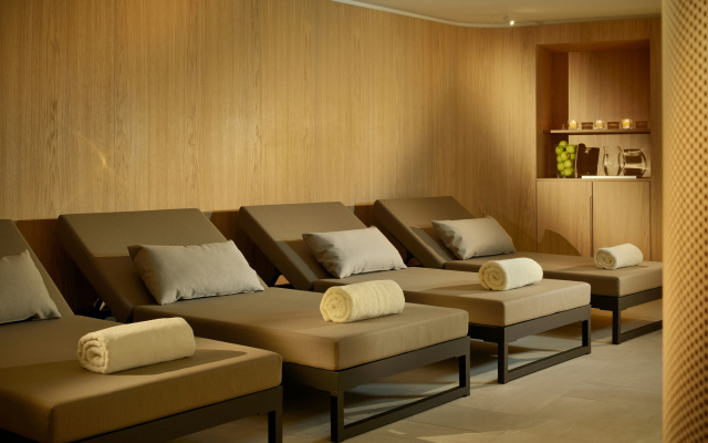 Crystal Hotel