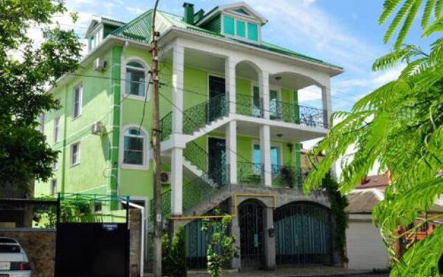 Гостиница Shartrez Guest House в Анапе отзывы, цены и фото номеров - забронировать гостиницу Shartrez Guest House онлайн Анапа вид на фасад