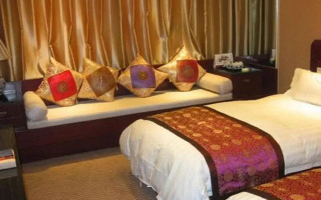 Qufu Mingzuo Xingtan Hotel