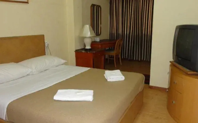 Pristine Hotel