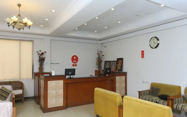 OYO 1081 Hotel Sindhu International