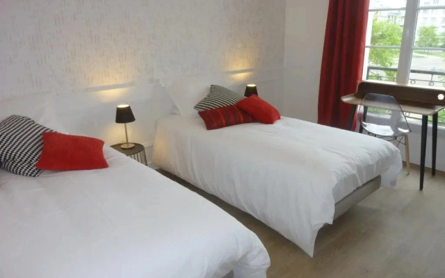 Brest Suite Home