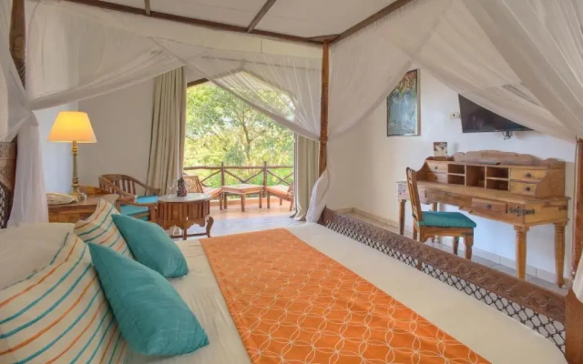 Bluebay Beach Resort & Spa