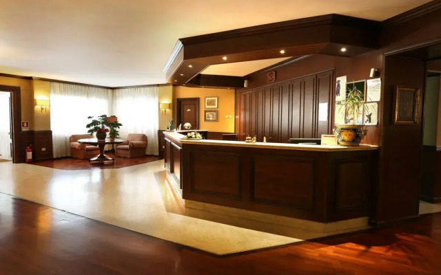 Hotel Corona