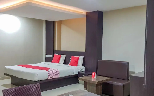 OYO 28370 Begonia Residency
