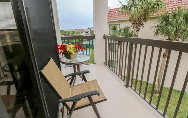 Ocean Village Club F32