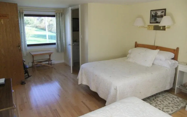 Auld Farm Inn B&B