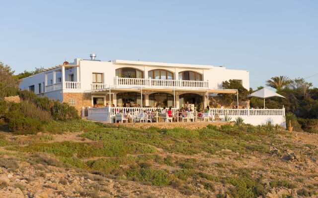Отель Hostal Rural La Torre Испания, Сан-Антони-де-Портмань - отзывы, цены и фото номеров - забронировать отель Hostal Rural La Torre онлайн вид на фасад