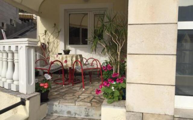 Отель Art GuestHouse вид на фасад