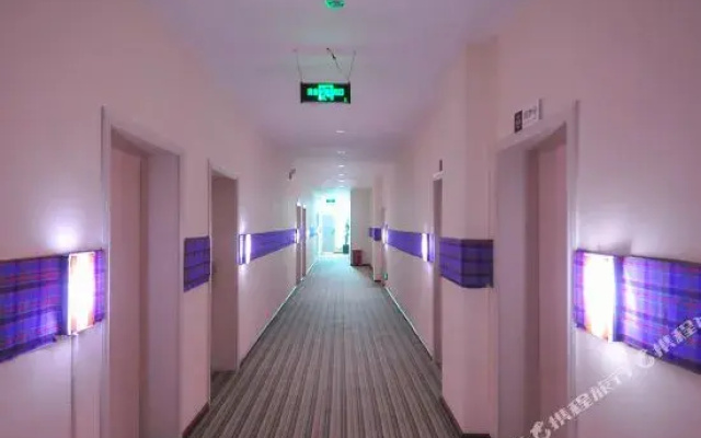 Caiyunju Hotel